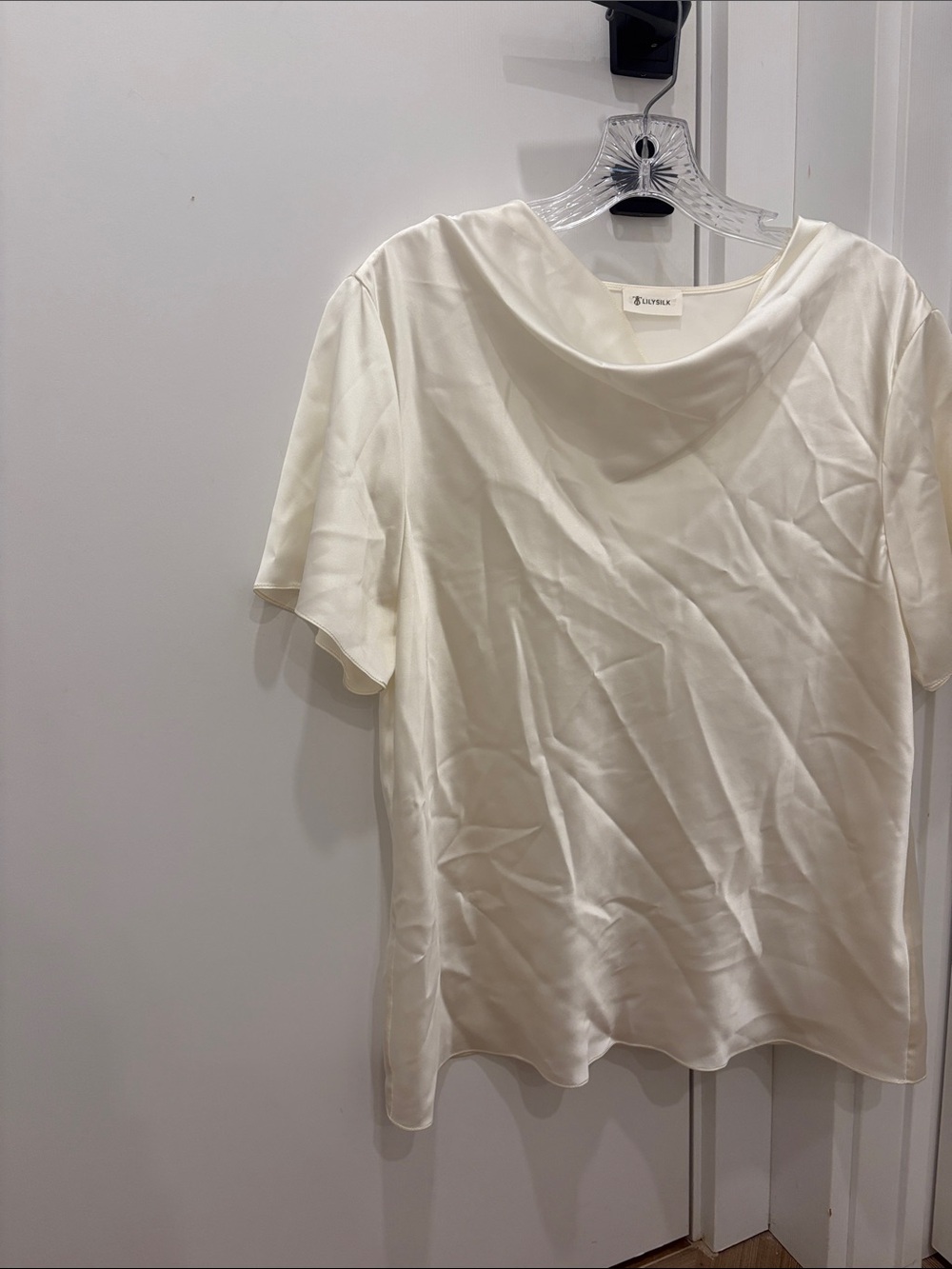 Lilysilk Cream Silk Short Sleeve Blouse - Picture 4 of 5